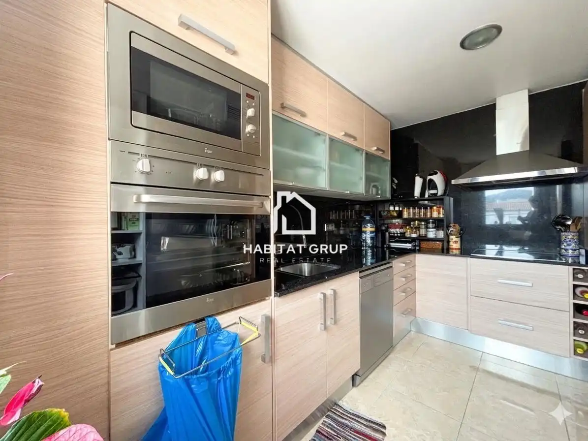Kitchen of Flat for sale in Anglès  with Heating