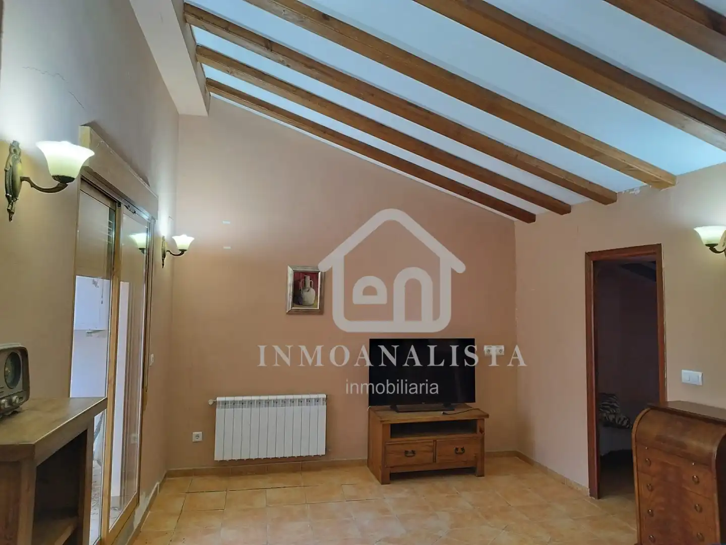 Wohnzimmer von Gebäude zur Miete in Cortes de Pallás