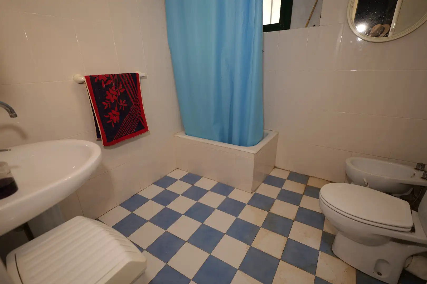 Badezimmer von Einfamilien-Reihenhaus zum Verkauf in Murtas mit Terrasse und Möbliert