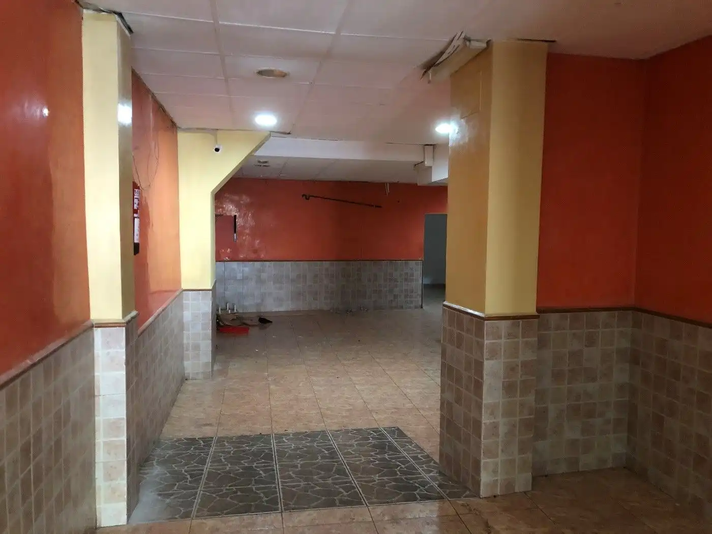 Business premises for sale in Nou Barris, imagen 3