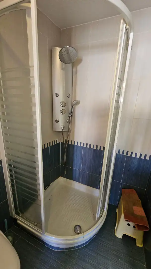 Bathroom of Flat for rent in El Campello  with Air Conditioner, Heating and Parquet flooring