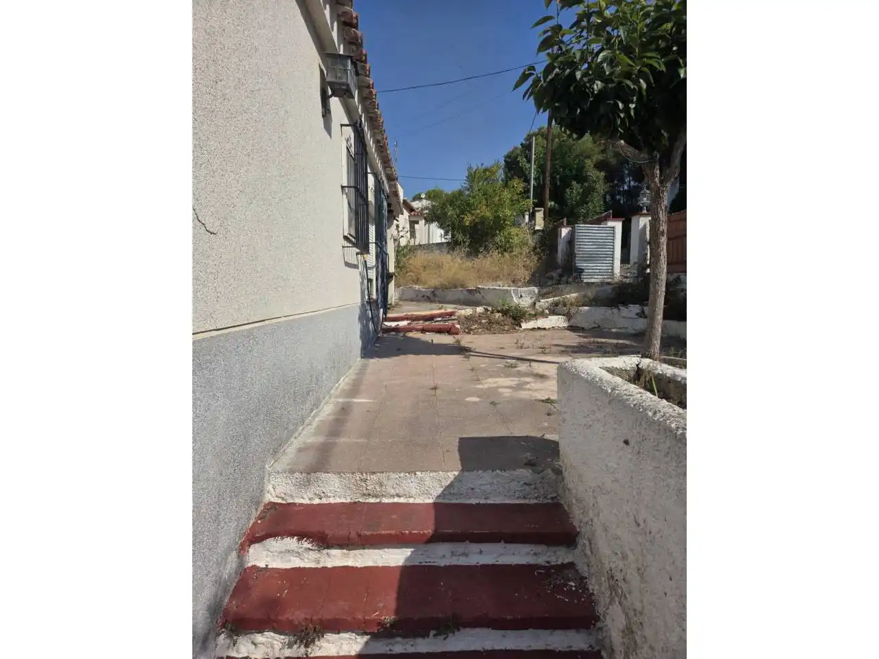 Vista exterior de Casa o xalet en venda en Cunit amb Jardí privat i Terrassa