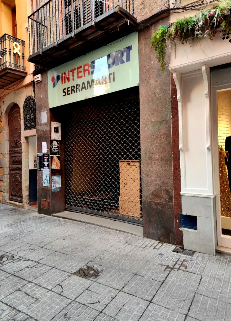 Local comercial en alquiler en Placeta de la Ciutat 9
