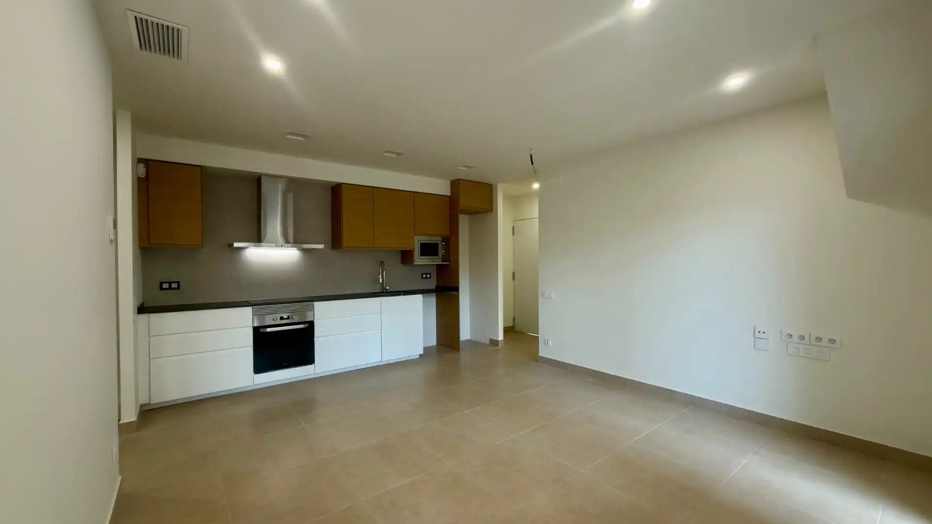 Wohnung mit Terrasse zum Verkauf in Carrer de l'Autonomia, imagen 4