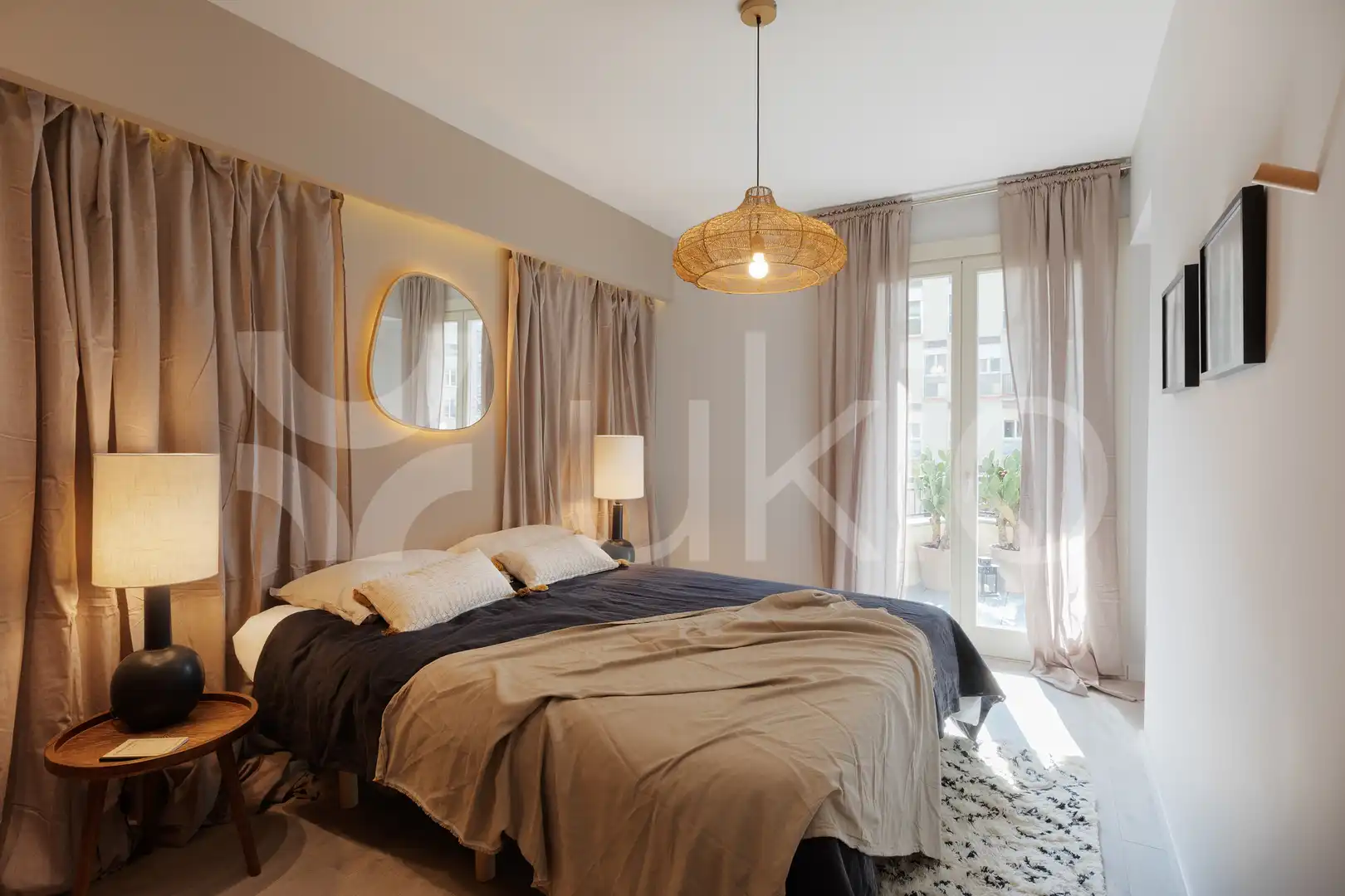 Schlafzimmer von Wohnungen zur Miete in Barcelona mit Klimaanlage, Terrasse und Möbliert