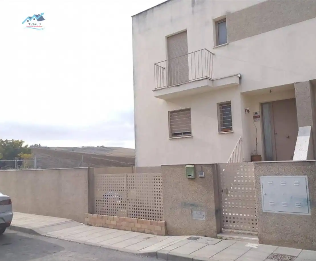 Adossat en venda a Calle HUELVA
