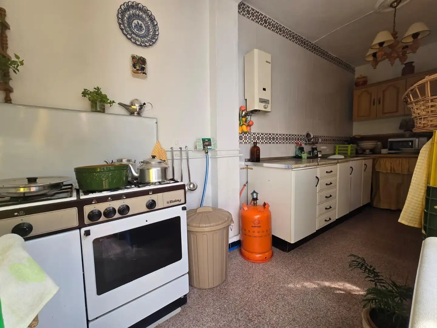 Cocina de Casa adosada en venta en Bormujos con Terraza, Trastero y Balcón