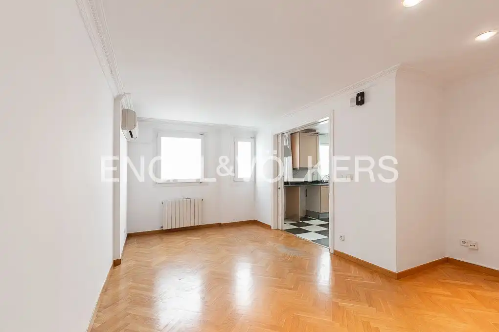 Sala de estar de Piso en venta en Valencia con Aire acondicionado, Calefacción y Parquet