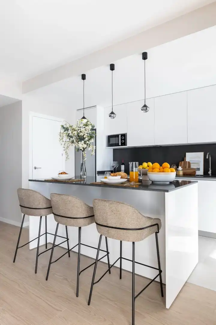 Cocina de Ático en venta en Rincón de la Victoria con Terraza y Piscina comunitaria