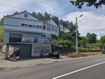 Casa amb balcó en venda a Coles