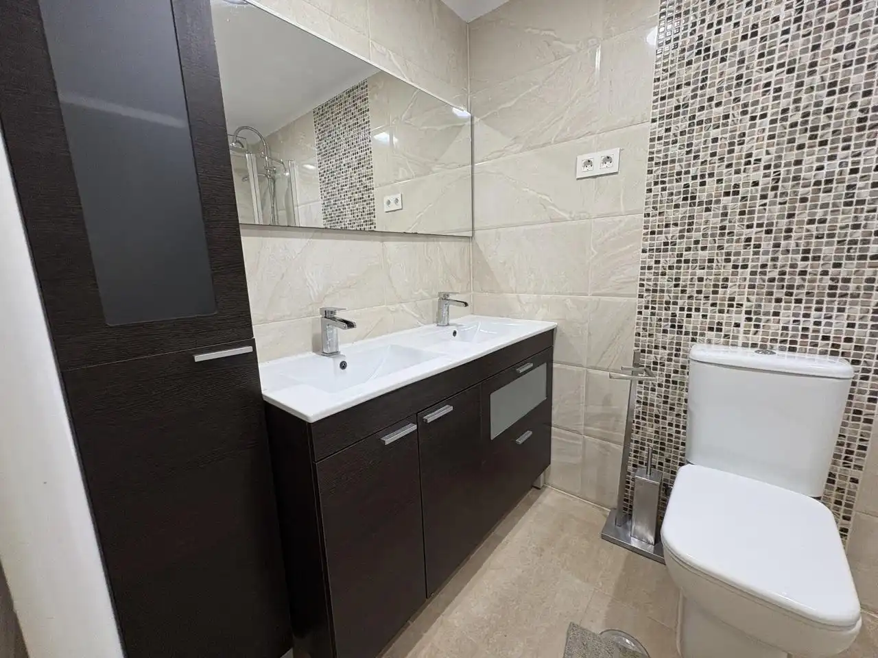 Bathroom of Detached homes for rent in Torrejón de Velasco, Madrid