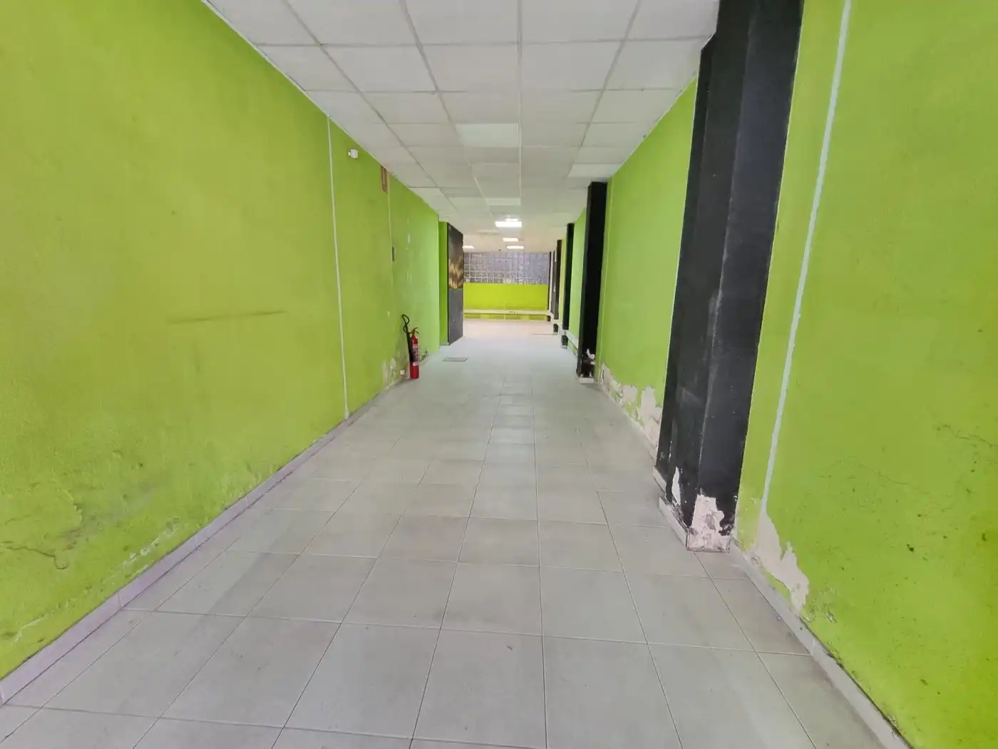 Gewerbefläche zum Verkauf in Calle de Luis del Valle 64, imagen 4