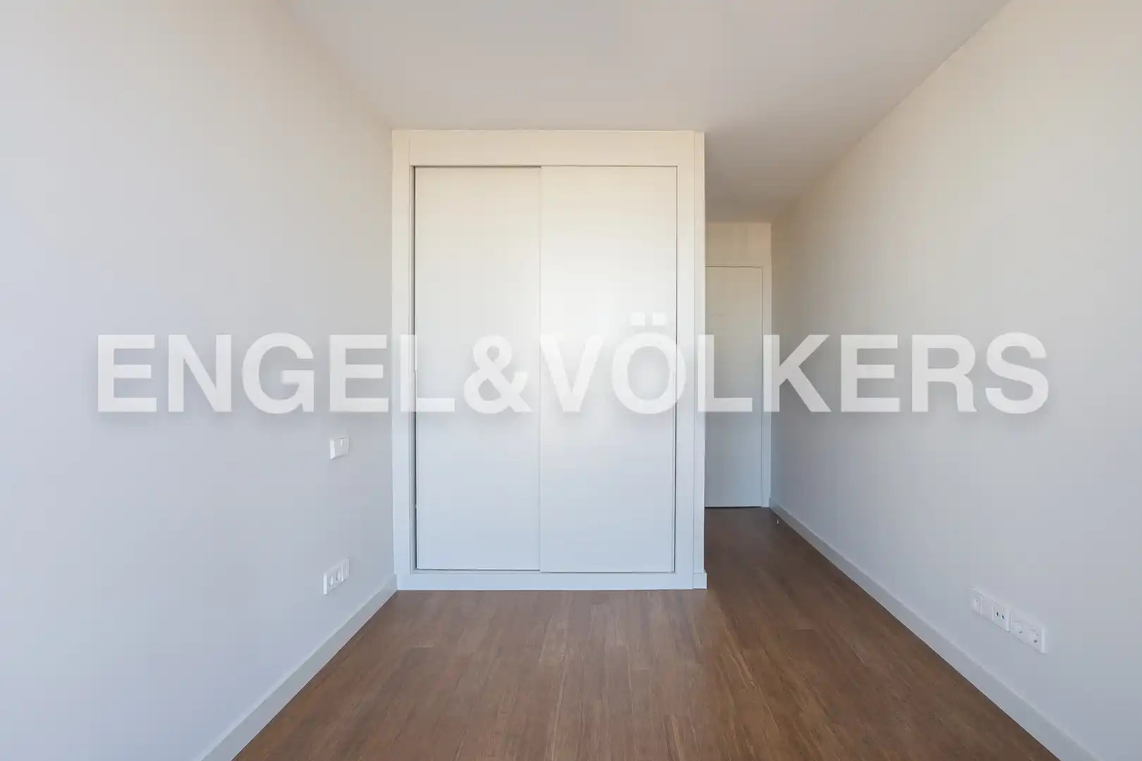 Bedroom of Flat for rent in Madrid  with Heating and Swimming Pool