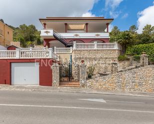 Vista exterior de Casa o xalet en venda en Cullera amb Aire condicionat, Calefacció i Jardí privat