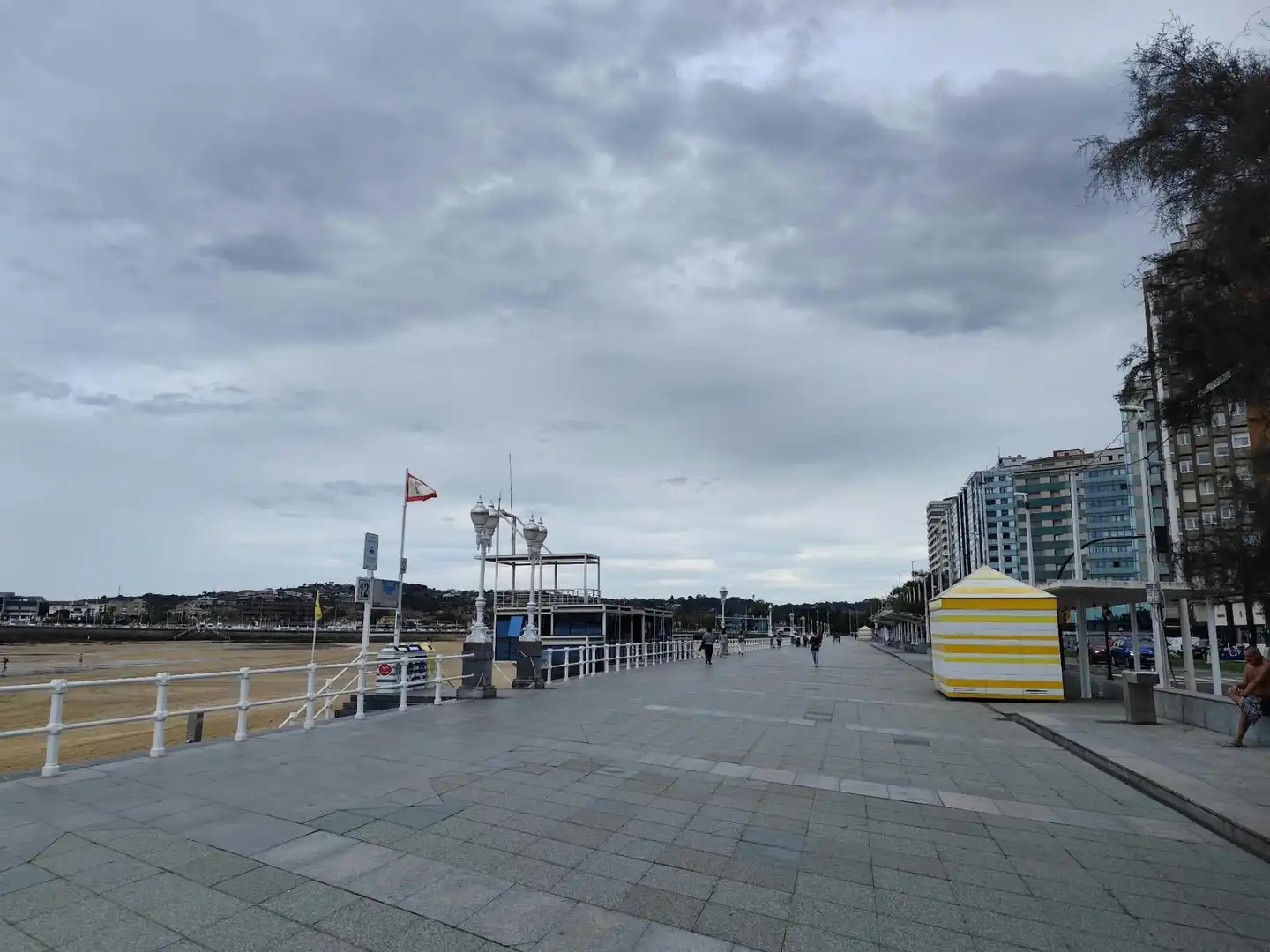 Vista exterior de Piso en venta en Este