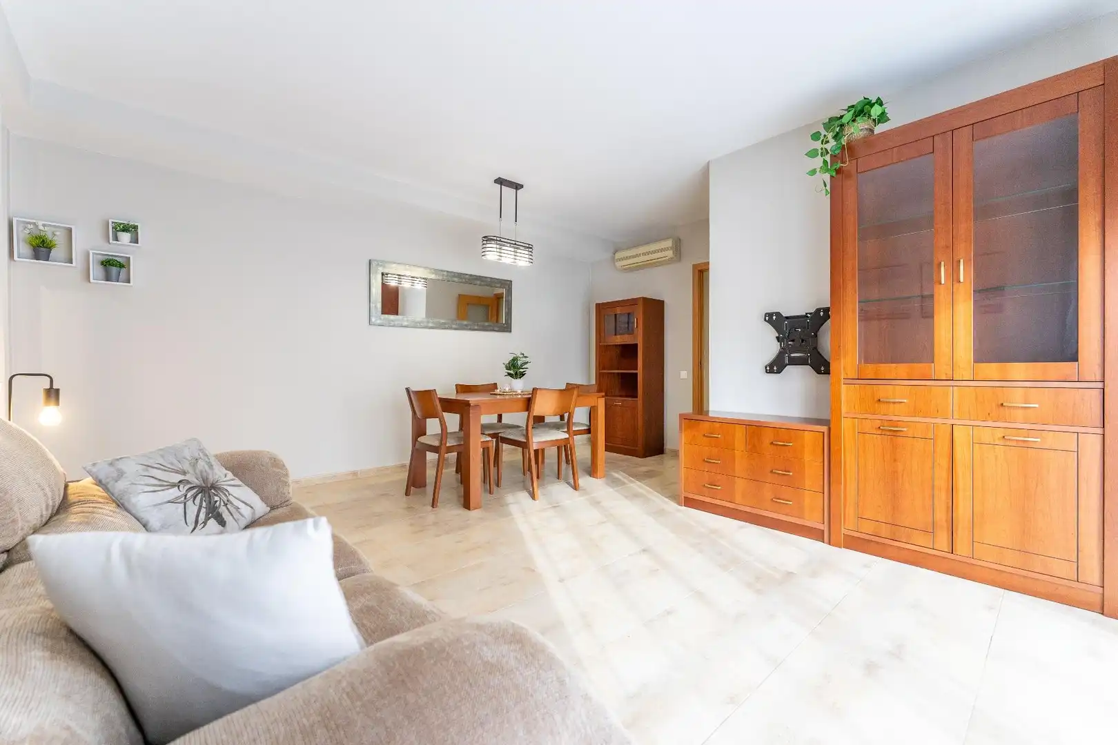 Wohnzimmer von Wohnung zur Miete in Reus mit Möbliert und Balkon