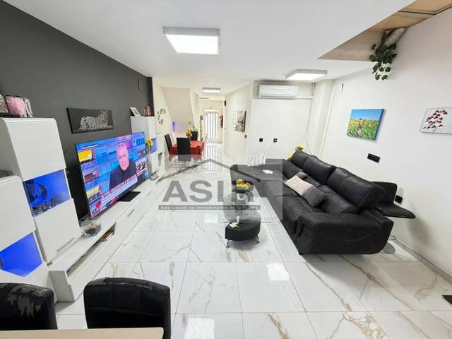 Casa-chalet en Venta en N/A en Sants Patrons