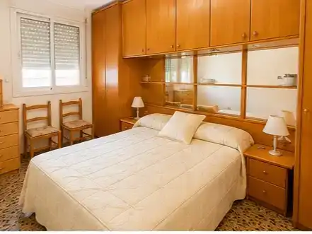 Habitación de Piso en venta en L'Hospitalet de Llobregat con Balcón