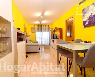 Living room of Flat for sale in Almazora / Almassora  with Air Conditioner and Balcony