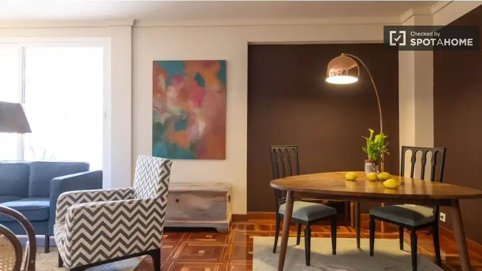 Flat for rent in Trafalgar