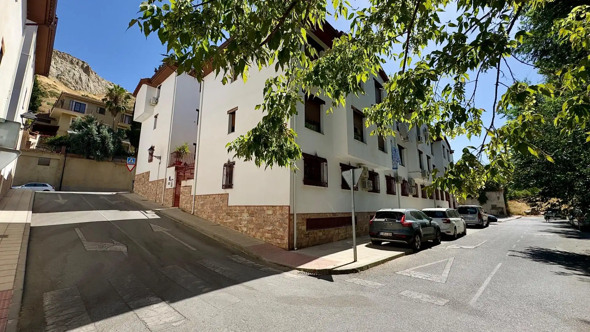 Exterior view of Flat for rent in Pinos Genil  with Air Conditioner, Heating and Furnished