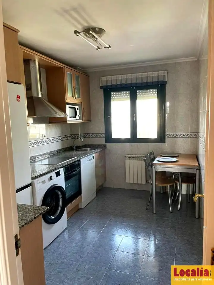 Cocina de Piso en venta en Santander con Calefacción, Trastero y Amueblado
