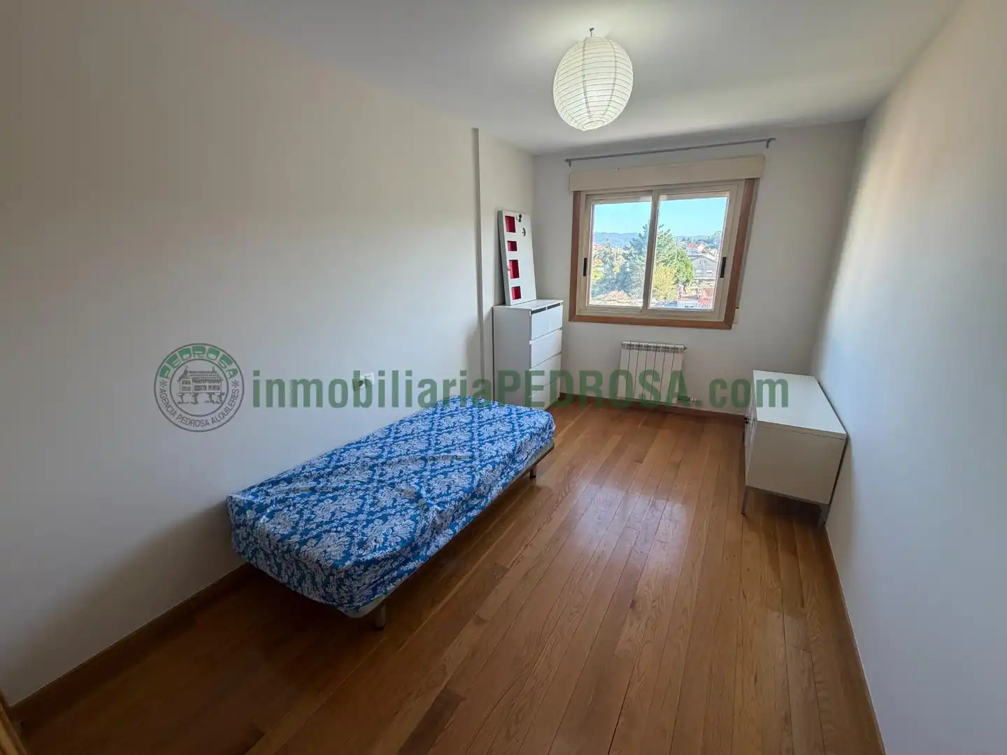 Habitación de Apartamento de alquiler en A Parda