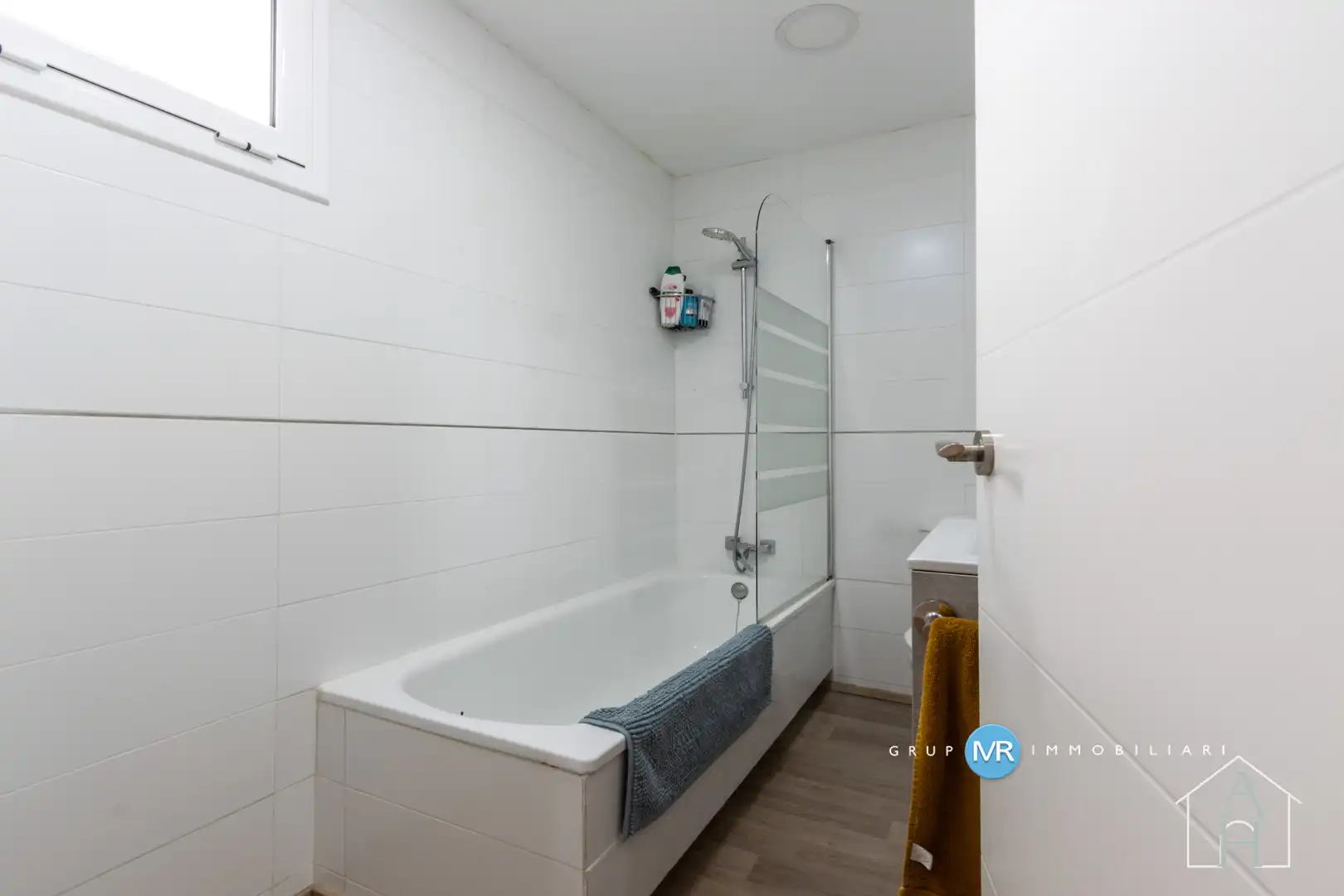 Baño de Piso en venta en Terrassa con Calefacción, Parquet y Terraza