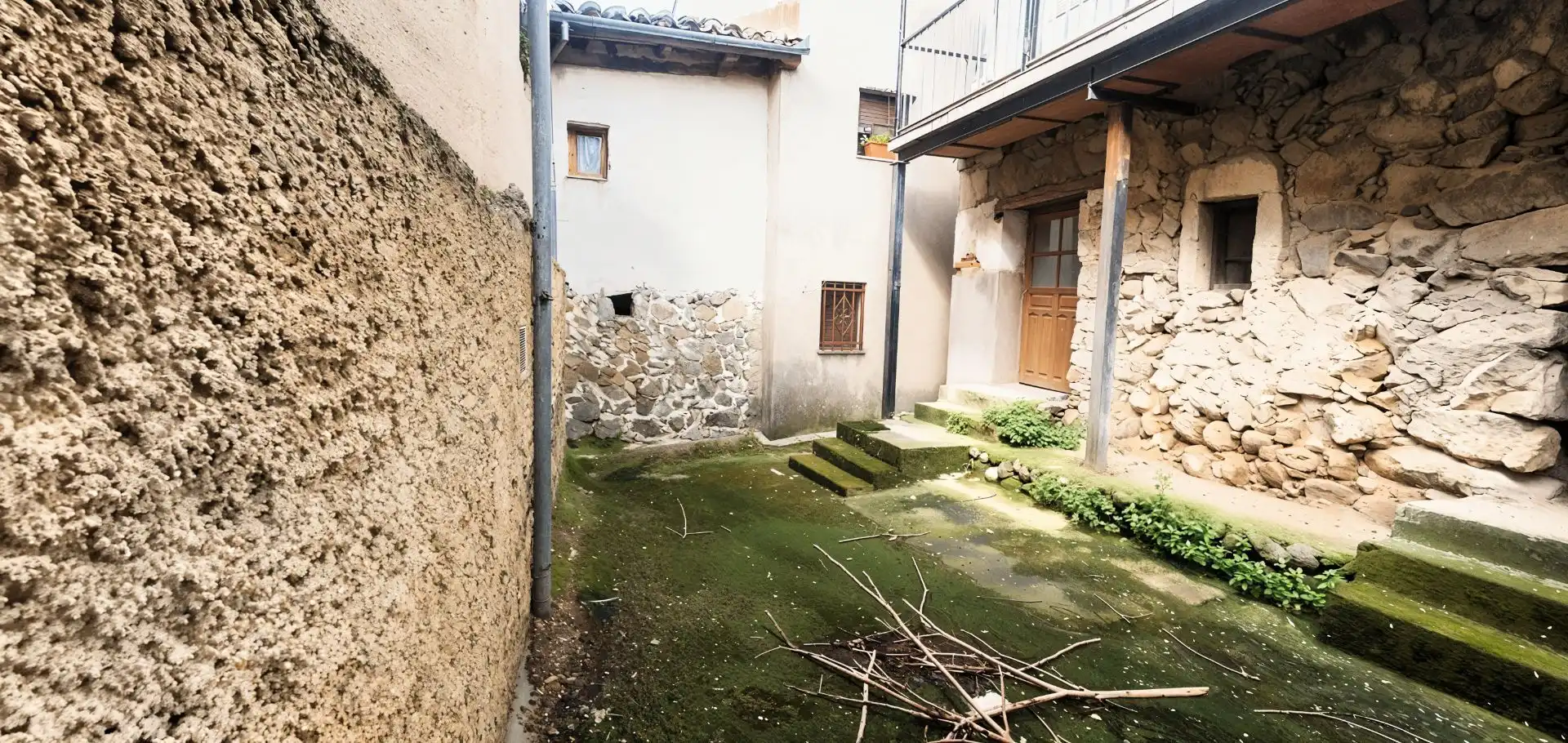 Vista exterior de Casa o xalet en venda en Candeleda amb Aire condicionat i Jardí privat