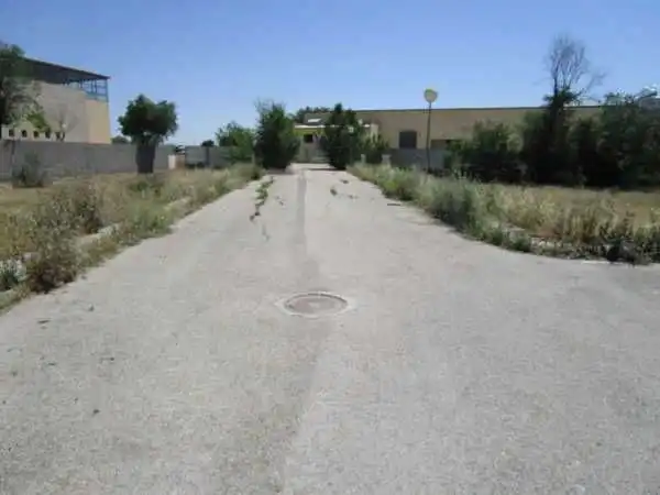 Residencial en venta en Calle Turina, Dosbarrios