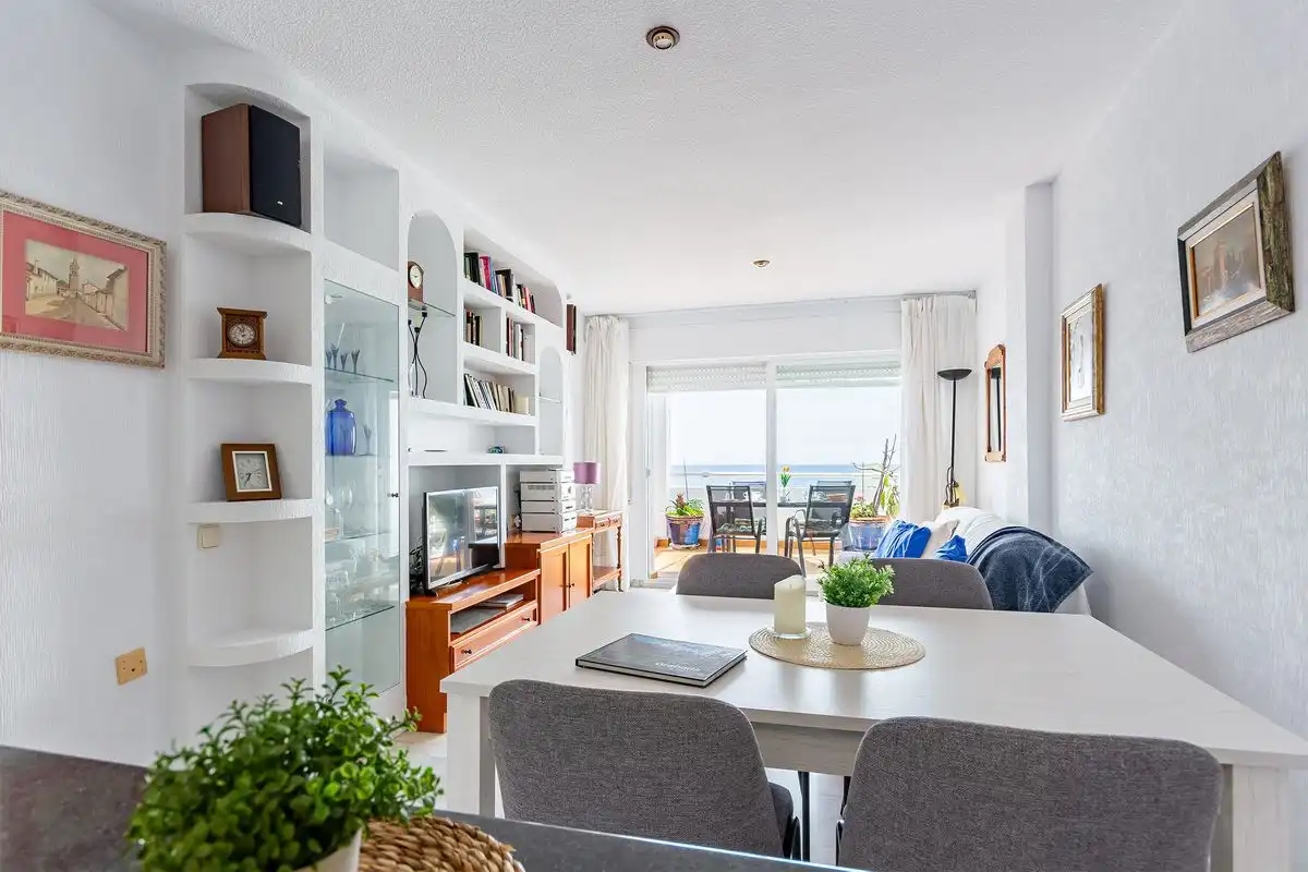 Sala de estar de Apartamento de alquiler en Almuñécar con Terraza y Amueblado