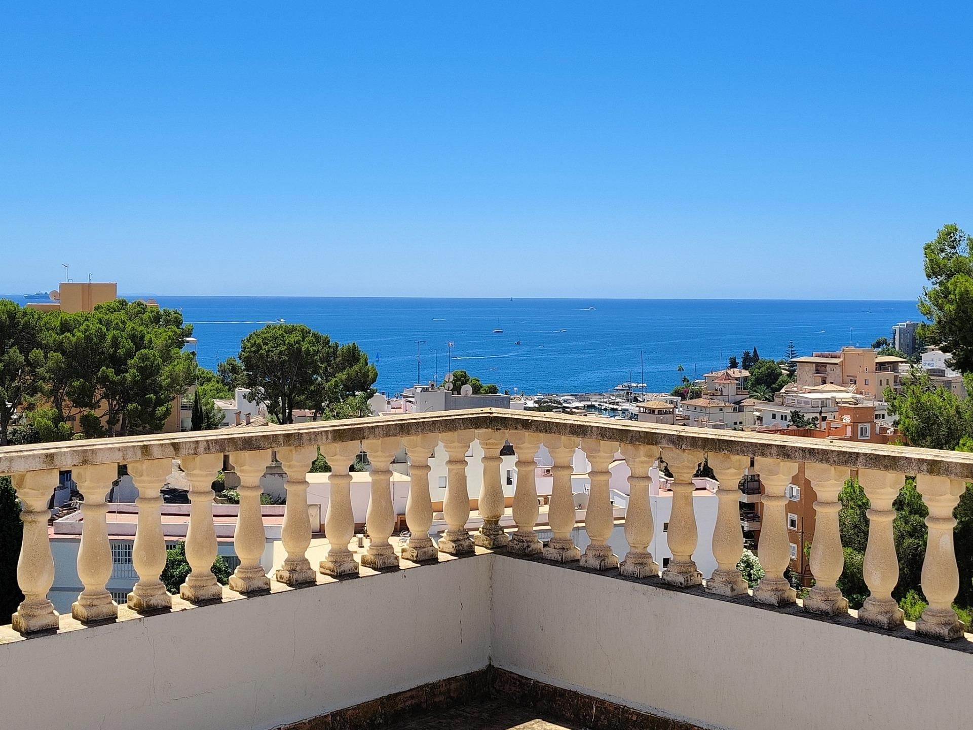 Exterior view of House or chalet for sale in  Palma de Mallorca  with Air Conditioner, Private garden and Terrace