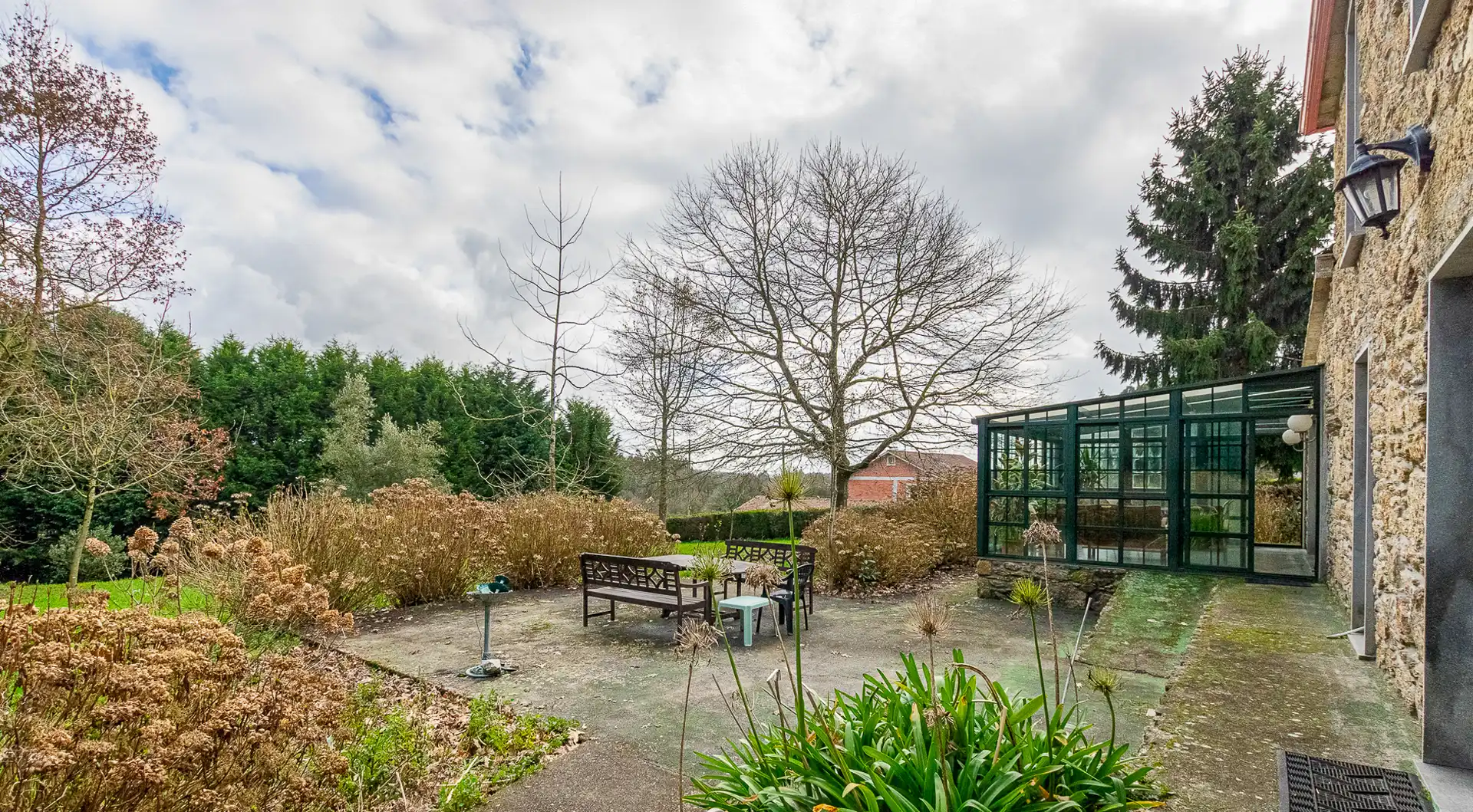 Terrasse von Country house zum Verkauf in Toques mit Möbliert