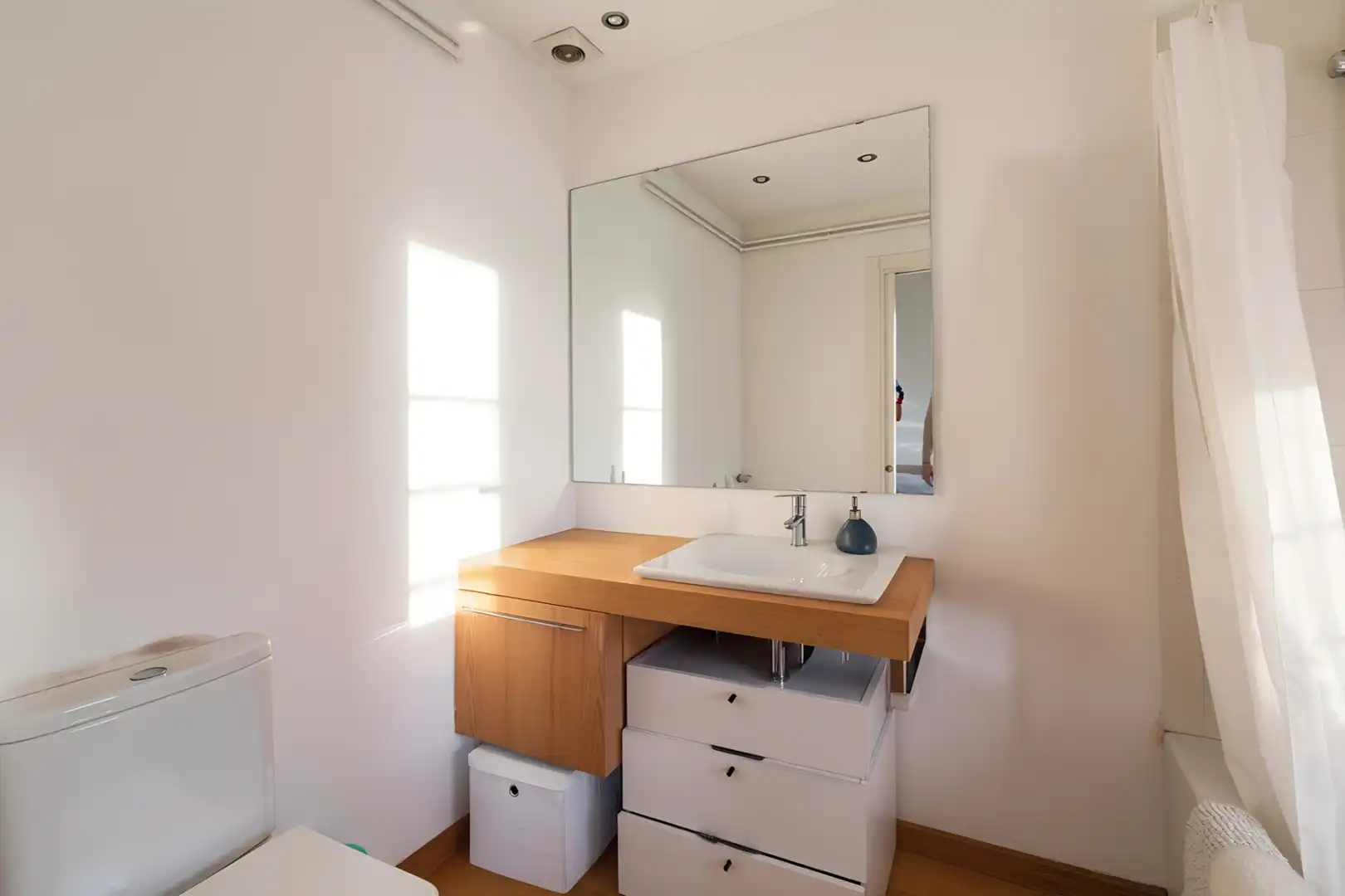 Bathroom of Houses for sale in Girona  with Air Conditioner, Heating and Private garden