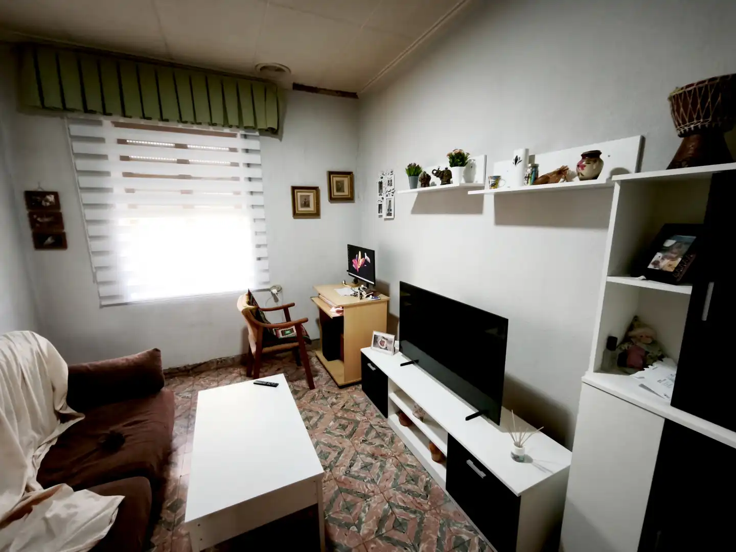 Sala d'estar de Casa o xalet en venda en Elda amb Moblat