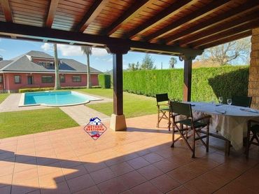 Chalet con balcón en venta en Calle DOCTOR FLEMING