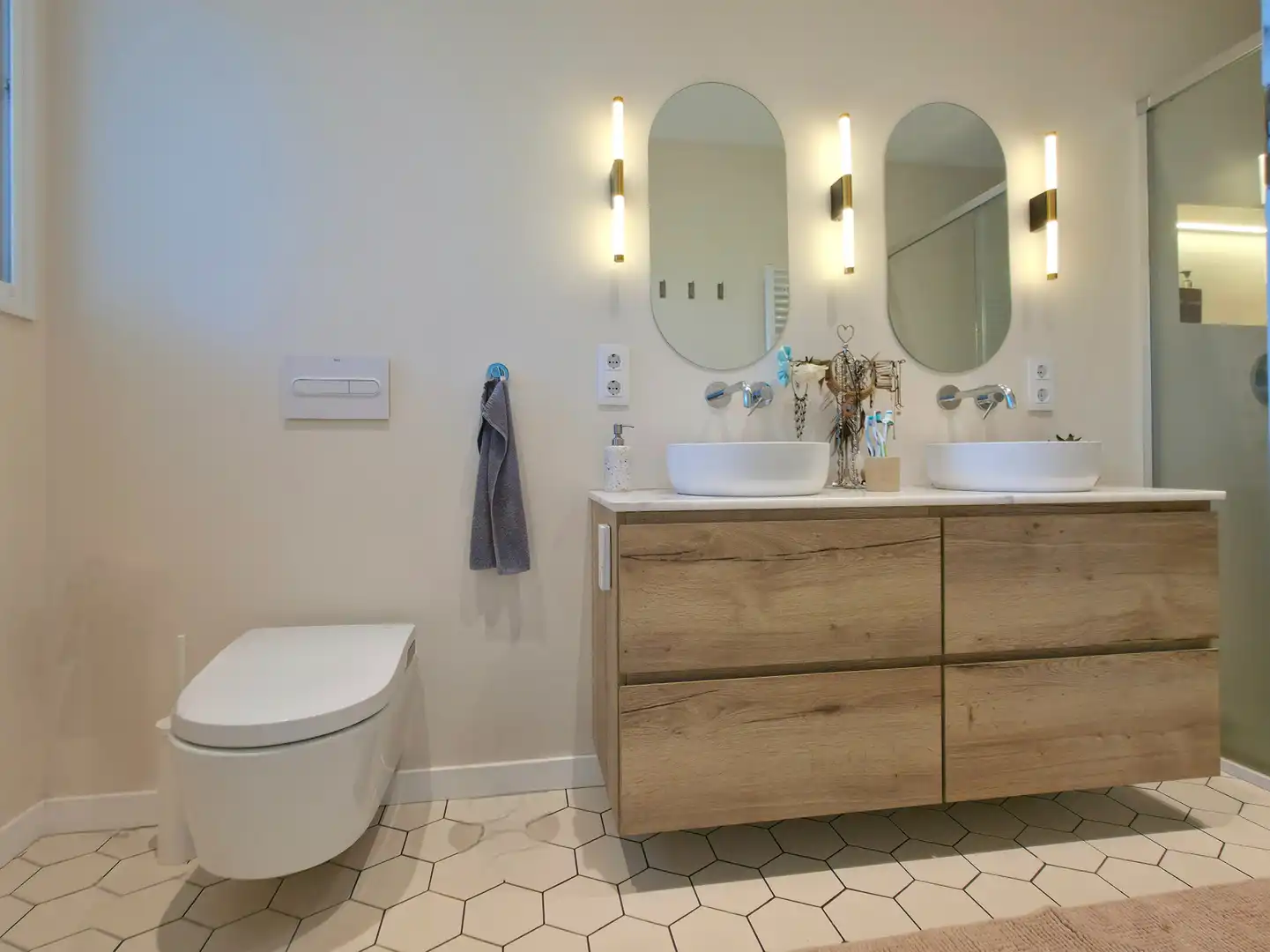 Baño de Casa o chalet en venta en Corbera de Llobregat con Aire acondicionado, Calefacción y Jardín privado