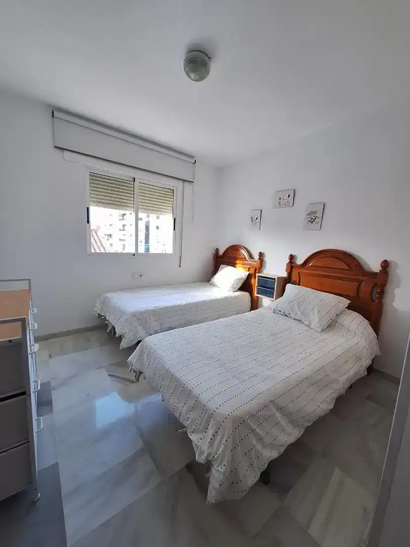 Schlafzimmer von Wohnung zur Miete in Rota mit Klimaanlage, Möbliert und Ofen