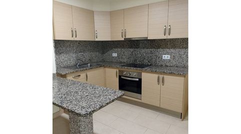 Foto 2 de Casa adosada en venta en Olot, Girona