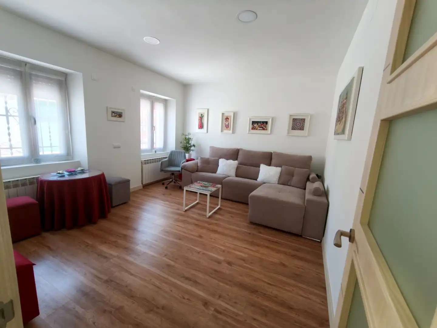 Sala d'estar de Casa o xalet en venda en Consuegra amb Aire condicionat, Calefacció i Terrassa