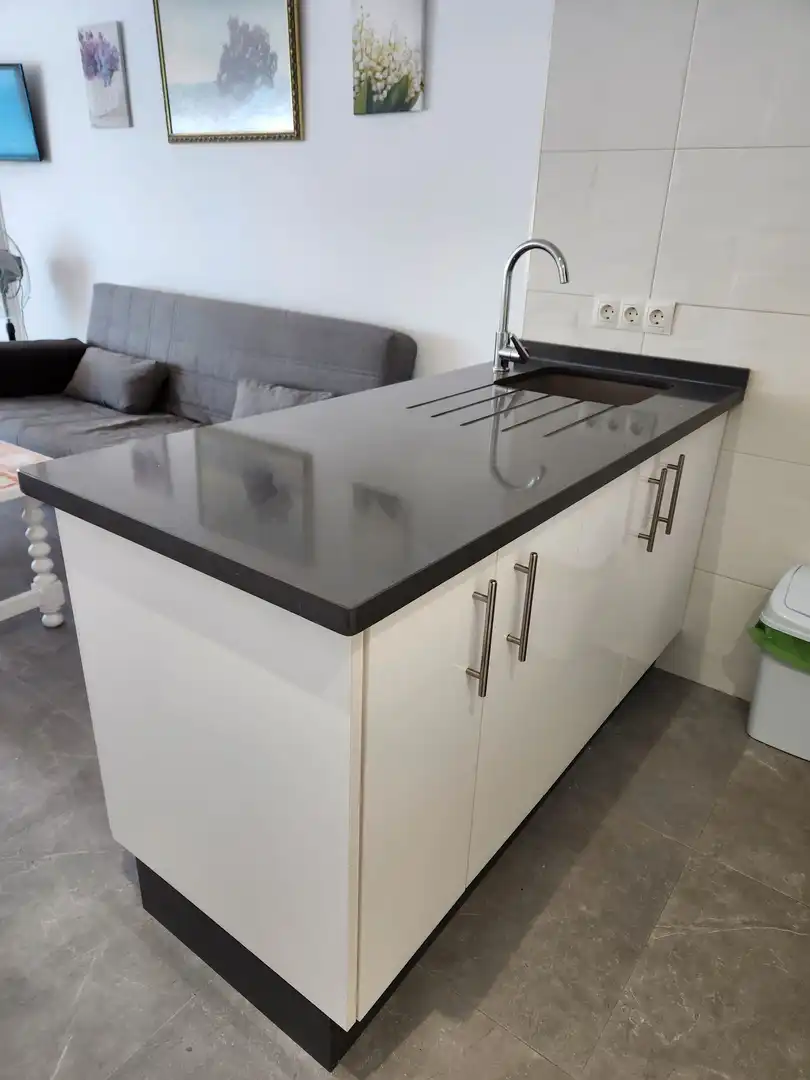 Study for rent in Avenida Europa, 82, Centro Internacional