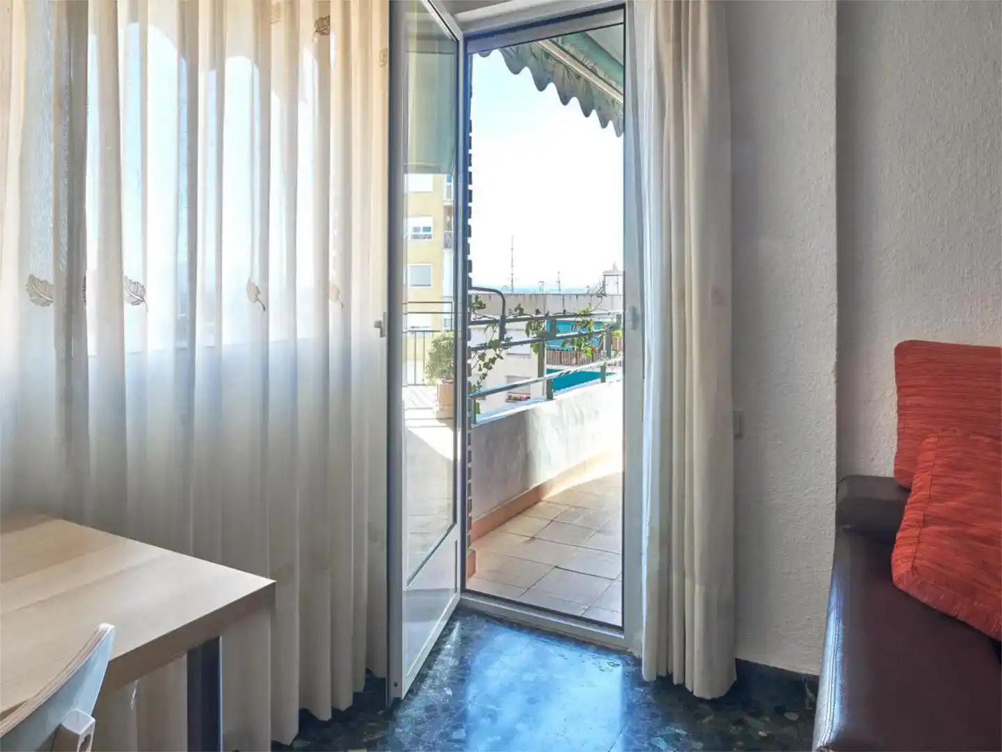 Bedroom of Flat for share in Casco Urbano