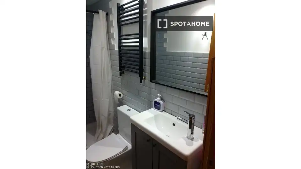 Room in Lucero