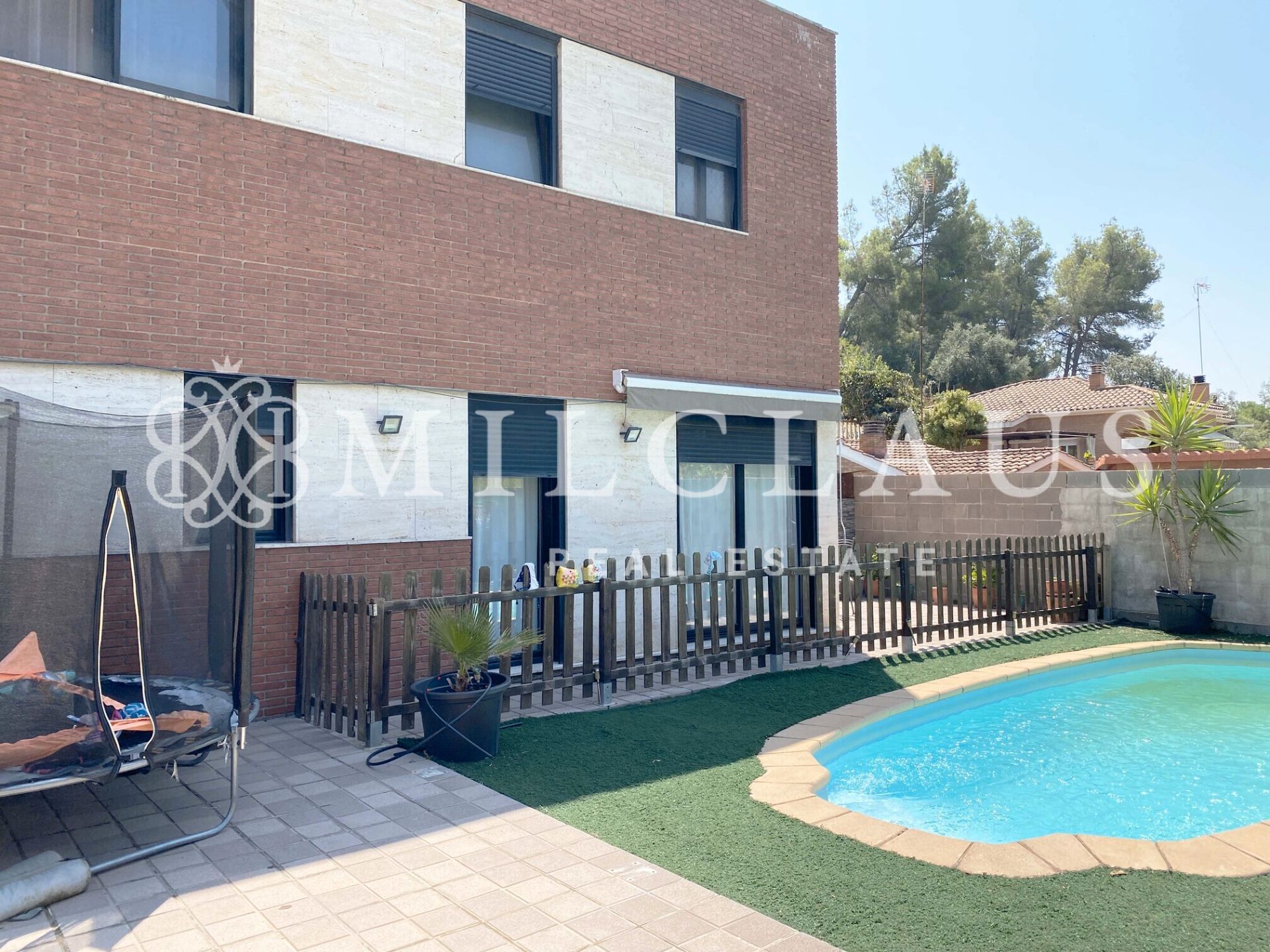 Exterior view of House or chalet for sale in Rubí  with Air Conditioner, Heating and Private garden