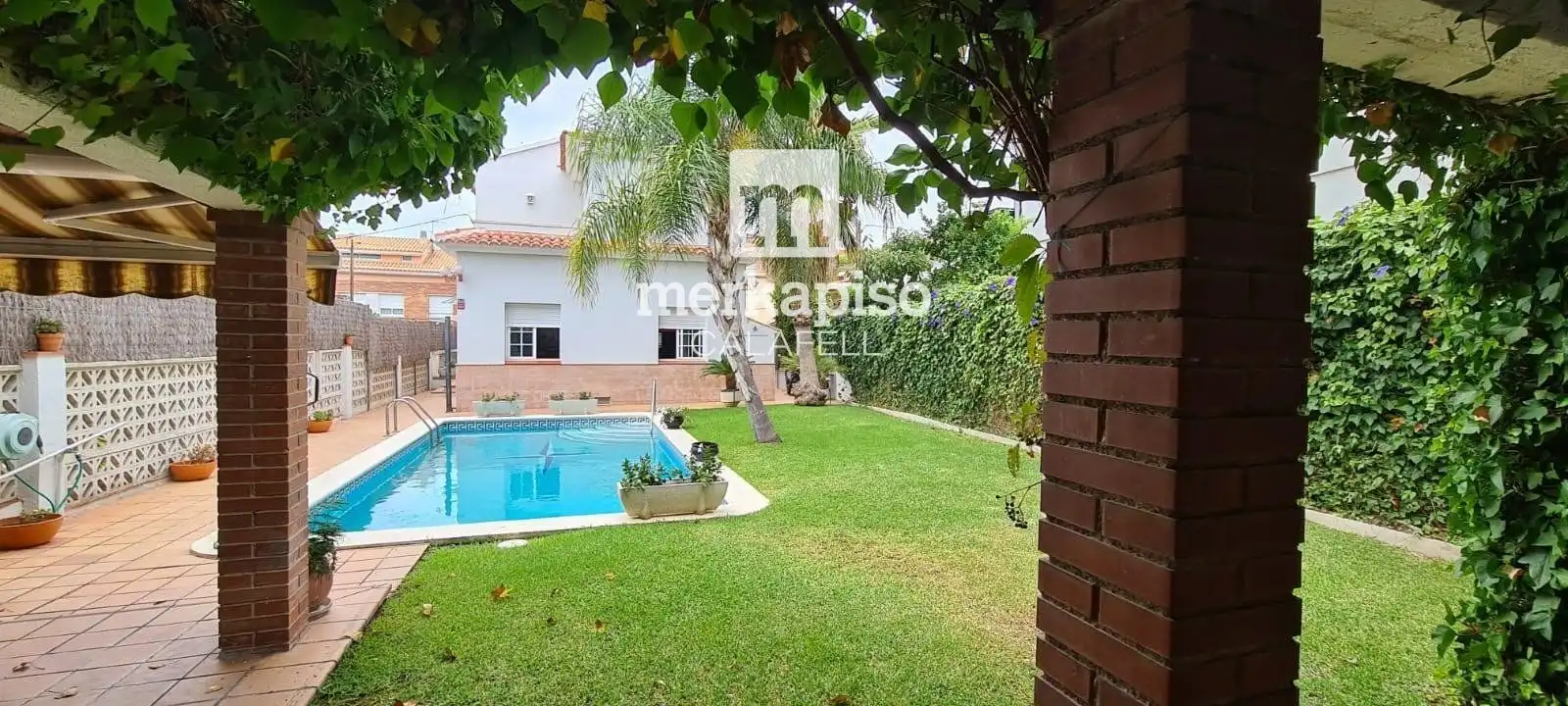 Jardín de Casa o chalet en venta en Calafell con Aire acondicionado, Calefacción y Terraza