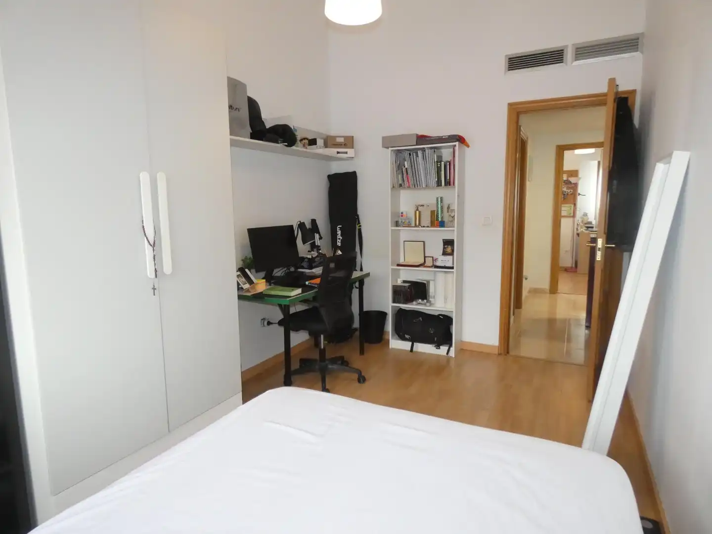 Habitación de Casa adosada en venta en La Joyosa con Aire acondicionado, Jardín privado y Terraza