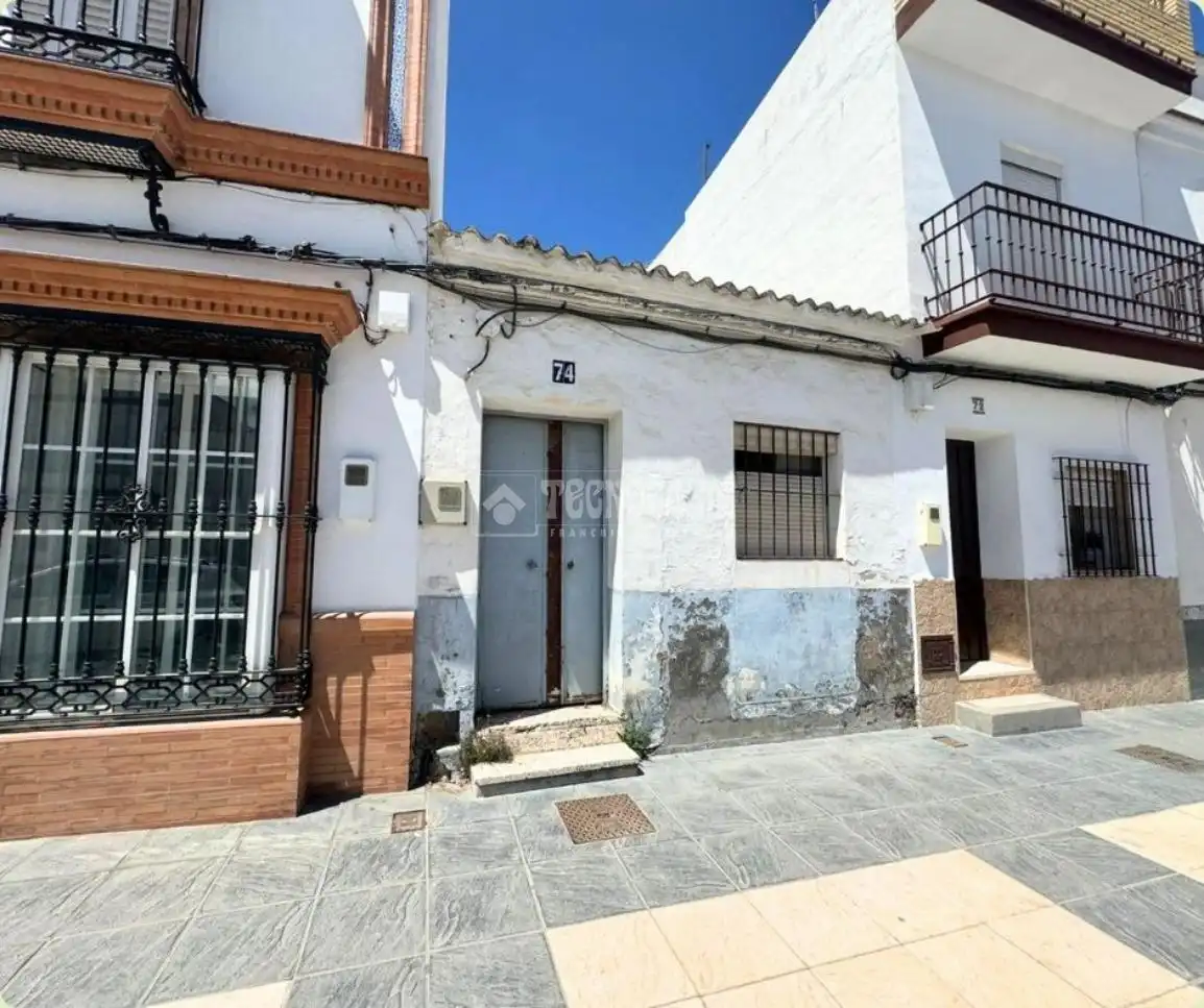Vista exterior de Casa o xalet en venda en Las Cabezas de San Juan
