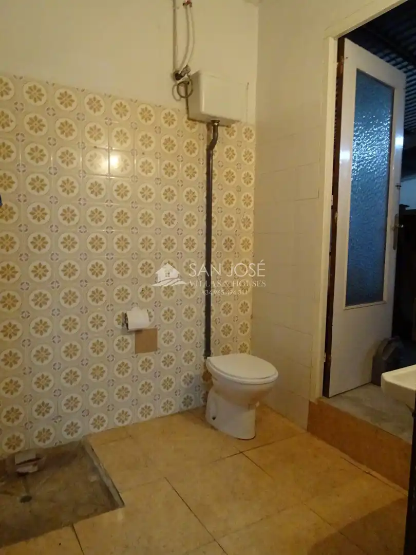 Bany de Casa o xalet en venda en Aspe amb Jardí privat i Traster