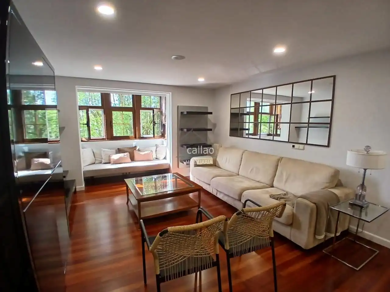 Living room of Flat for rent in Ferrol  with Heating, Storage room and Furnished
