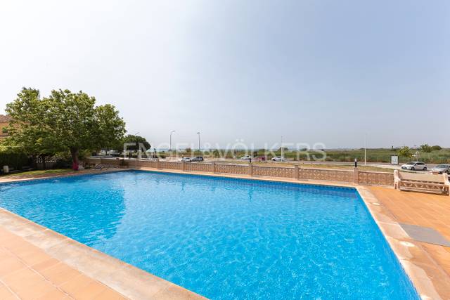 Apartamento en Venta en Avenida de la Constitució en Platja de la Pobla de Farnals